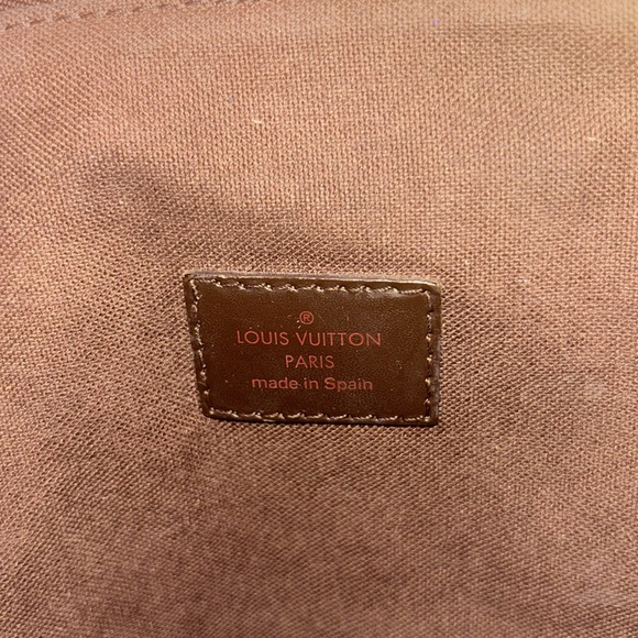 Great condition, worn under 5 times. Louis Vuitton Cabas Beaubourg tote bag - Picture 4 of 4